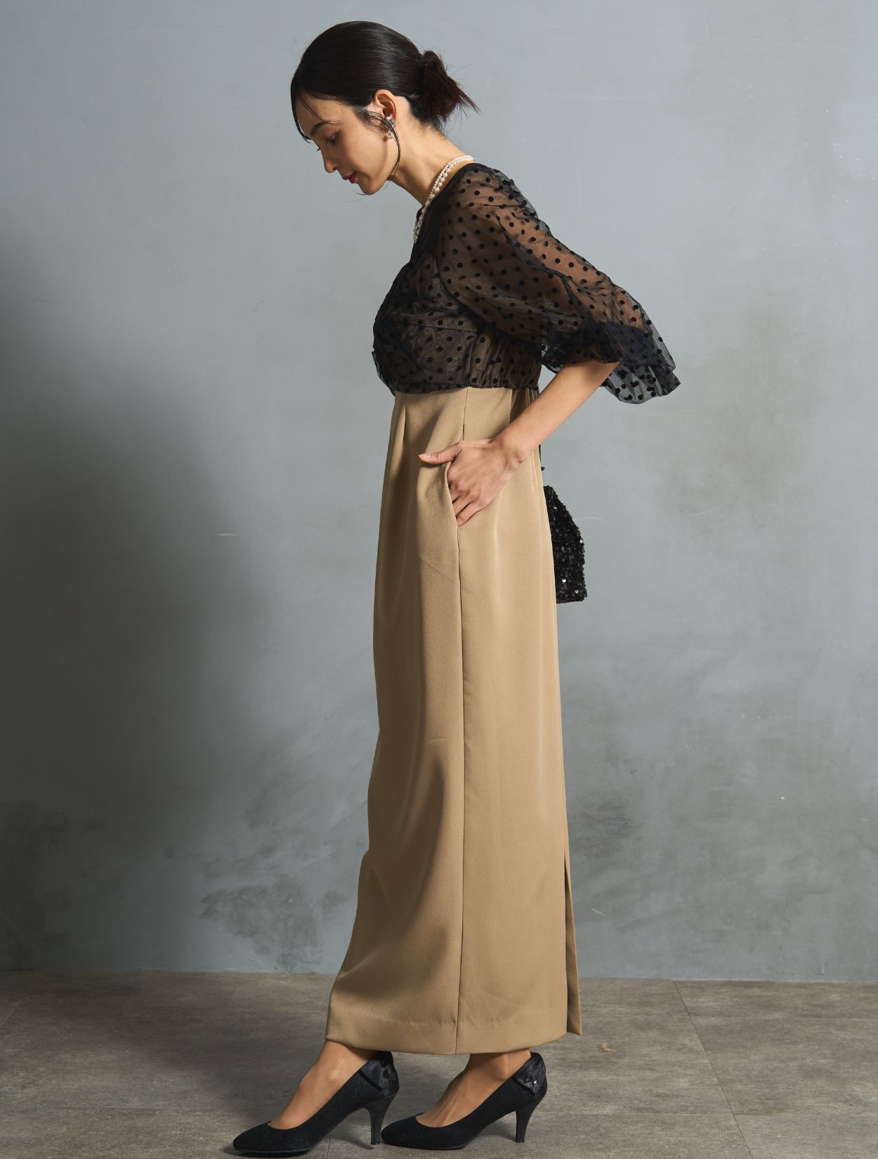 M】フロッキードットペンシルロングドレス（ベージュ）DPSET0754