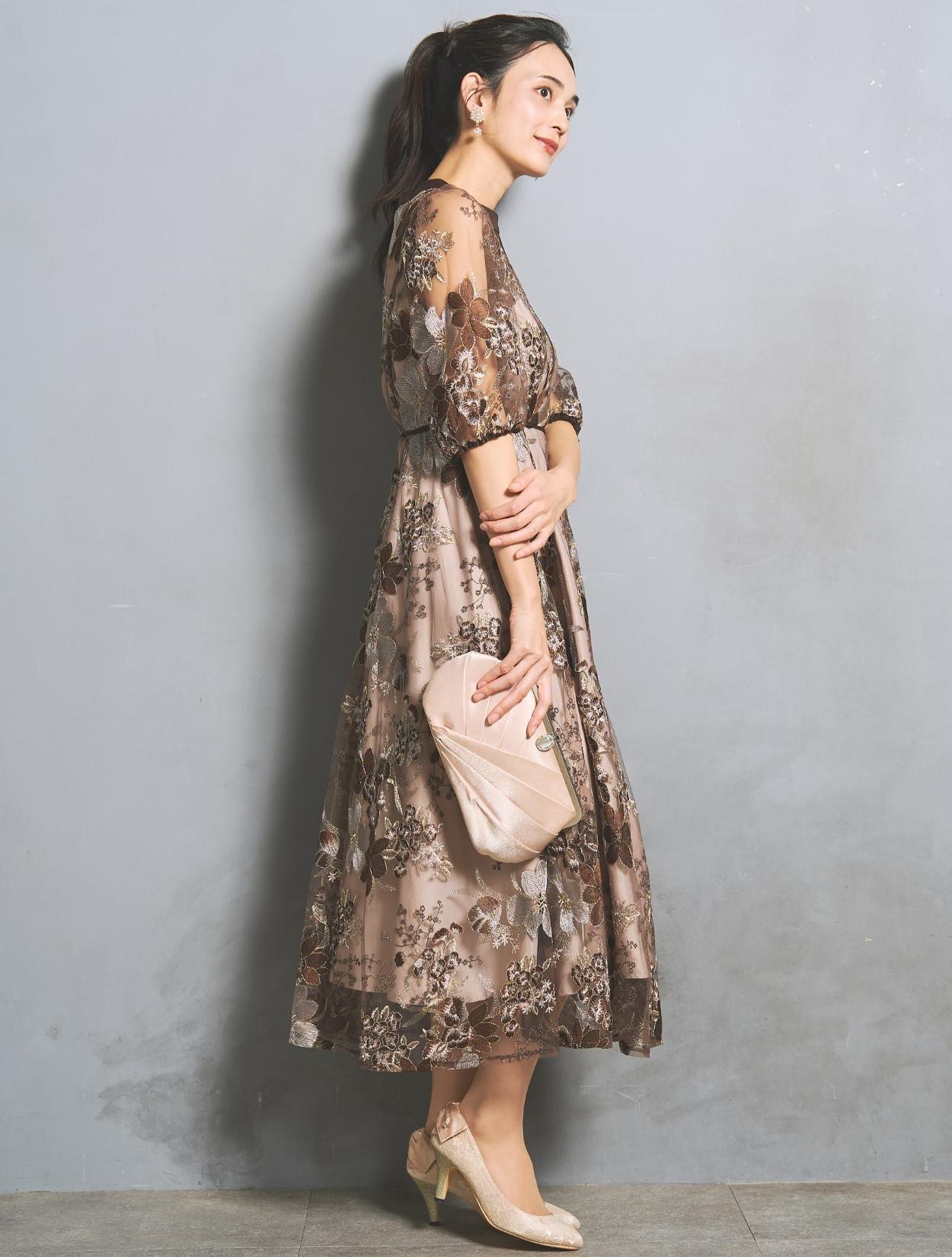M/L】フラワー刺繍パイピングドレス（ブラウン）DPSET0923のレンタル