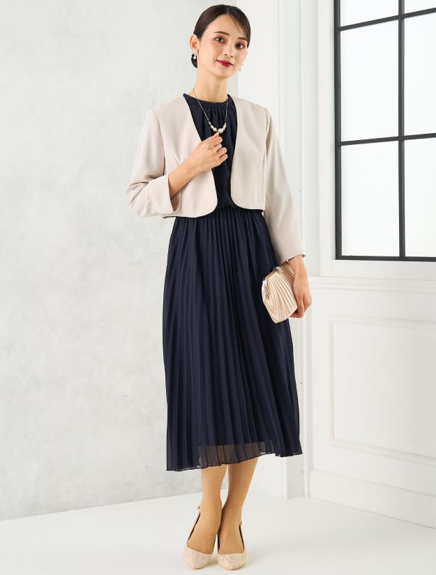 【LL】スタンドネックプリーツミモレ丈ドレス（ネイビー）DPSET0680L