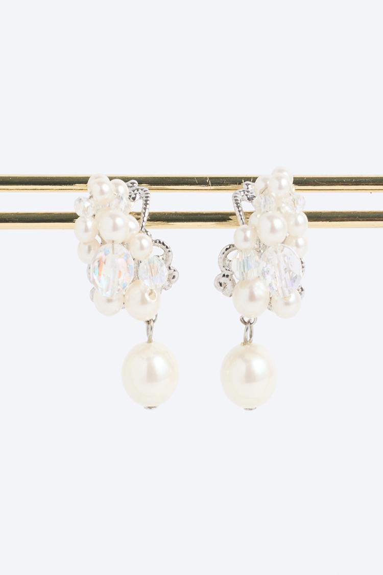 パール×ビーズイヤリング（ホワイト）